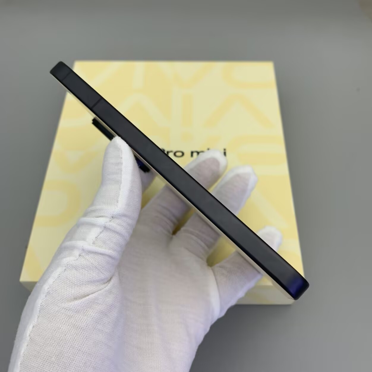 vivo S30 Pro mini 5G 6.31" 50MP 256GB 512GB Android 15 6500mAh Google unlocked Storage 12GB+512GB Color Please note the color. - Image 8