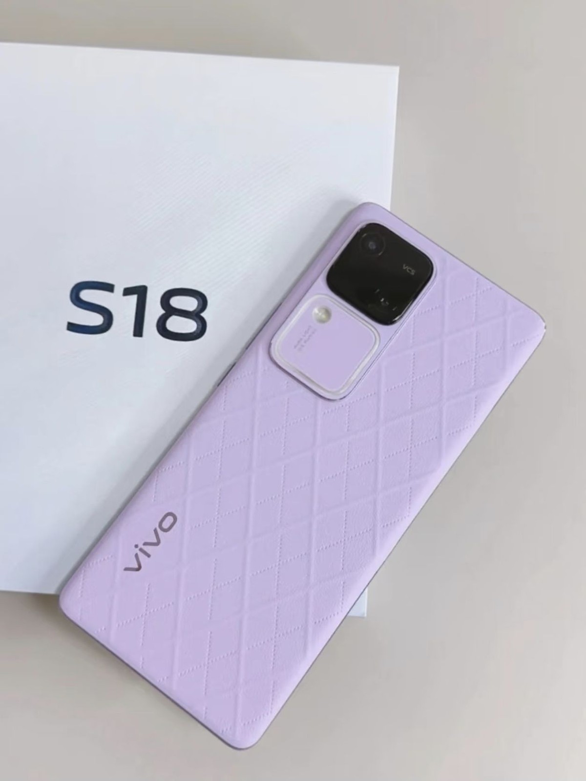 vivo S18 5G 6.78" 50MP 256GB 512GB Snapdragon 7 Gen 3 Android 14 CN version in order Charger Included Yes storage 8GB+256GB