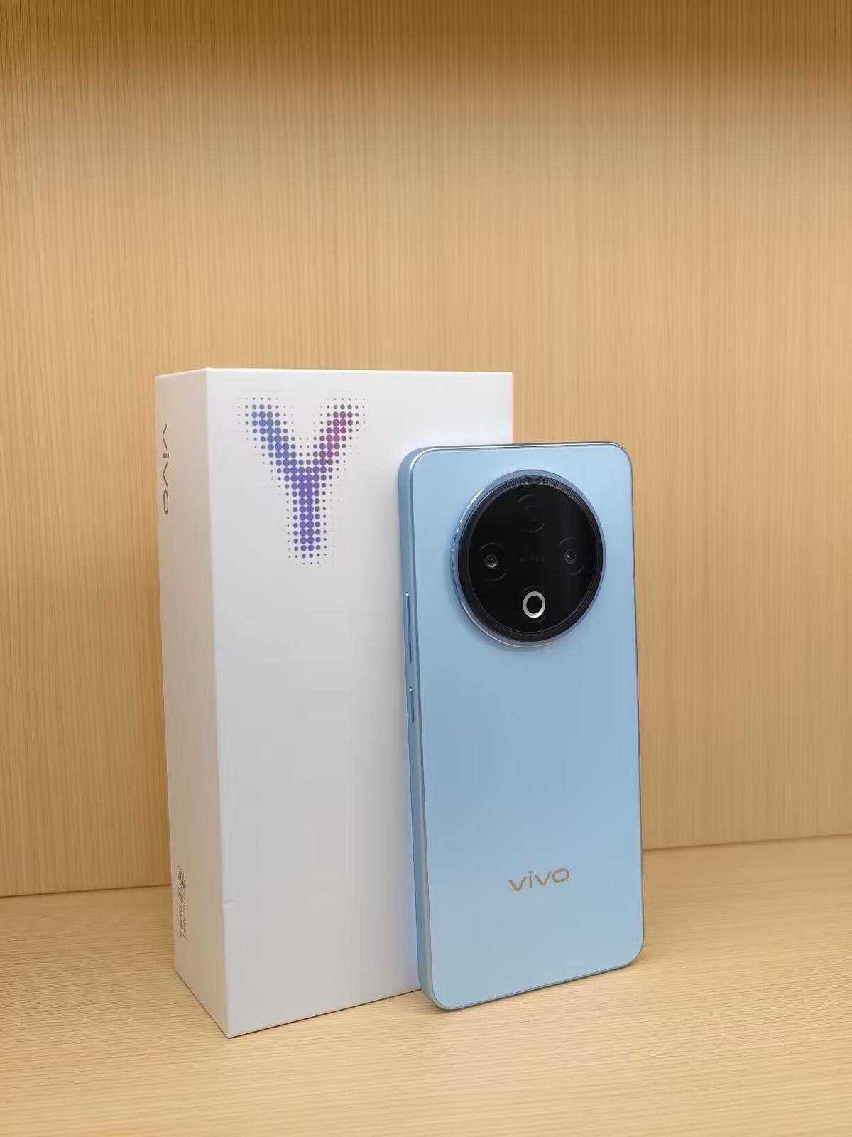 vivo Y500 5G 6.77" 50MP 256/512GB Dimensity 7300 Android CN version 8200mAh Color Random color Storage Capacity 12+256GB - Image 3