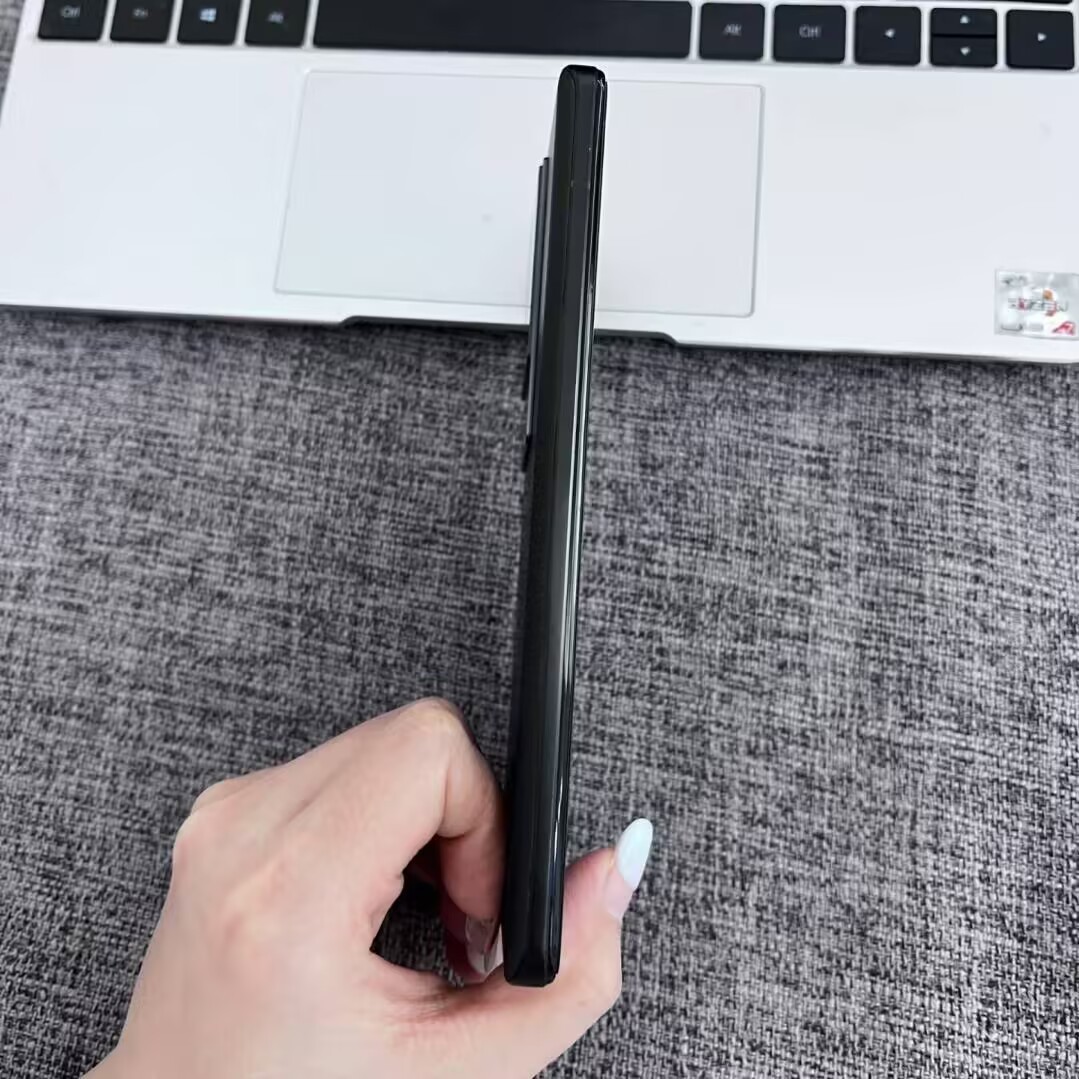 vivo iQOO 11 5G 6.78" Snapdragon 8 Gen 2 5000mAh Android unlocked storage 8+256GB Colour Track Edition - Image 4