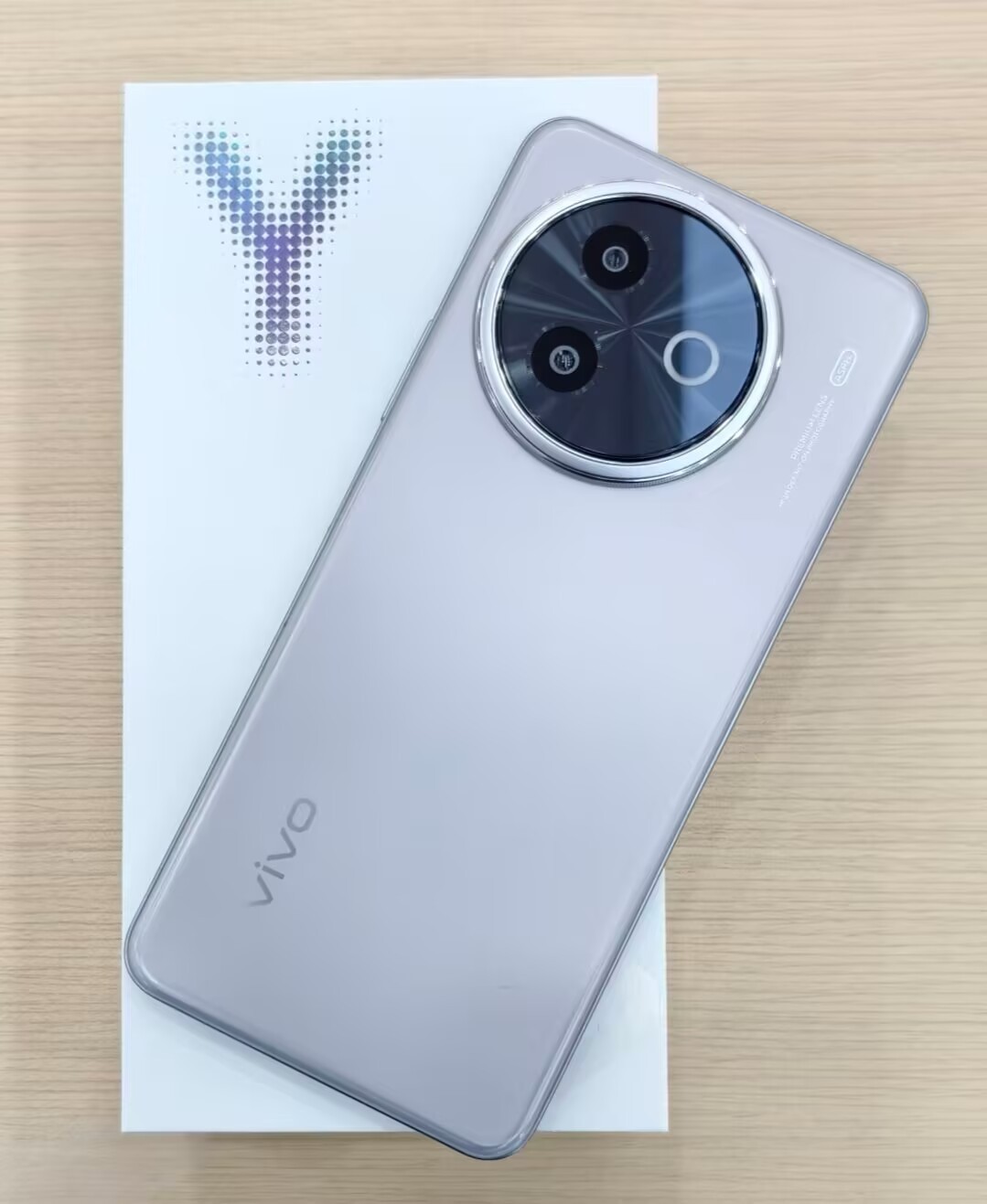 vivo Y300i 5G 6.68" 50MP Android 15 256/512GB Snapdragon 4 Gen SmartPhone Couleur Random Color Capacité de stockage 12+256GB - Image 4