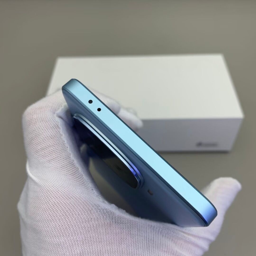 vivo Y200 GT 5G 6.78" 50MP Android 14 256/512GB Snapdragon 7 Ge SmartPhone Couleur Random Color Capacité de stockage 8+256GB - Image 6