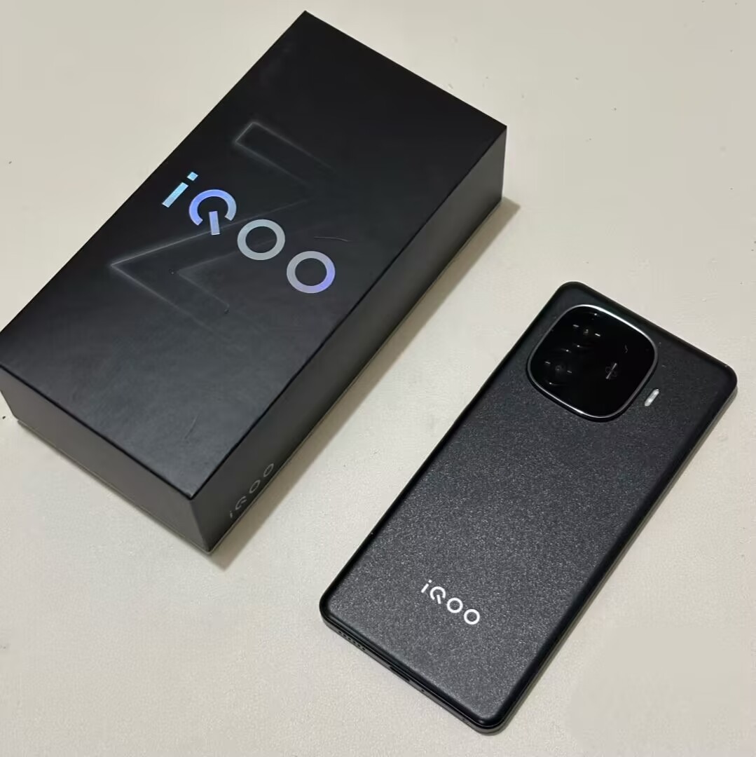 vivo iQOO Z9 Turbo+ 5G 6.78"50MP Mediatek Dimensity 9300+ Android 14 Smartphone storage 12+256GB Colour Please note the color
