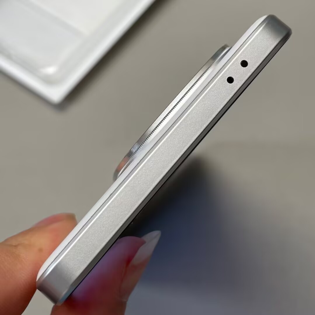 vivo iQOO Z9 Turbo+ 5G 6.78"50MP Mediatek Dimensity 9300+ Android 14 Smartphone storage 12+256GB Colour Please note the color - Image 5