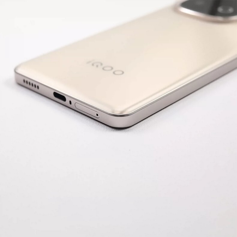vivo iQOO Z10 Turbo Pro 5G 6.78" 50MP Snapdragon 8s Gen 4 256GB/512GB Unlocked storage 256GB 12GB RAM colors Color random - Image 6