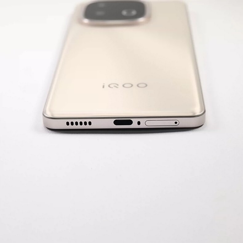 vivo iQOO Z10 Turbo Pro 5G 6.78" 50MP Snapdragon 8s Gen 4 256GB/512GB Unlocked storage 256GB 12GB RAM colors Color random - Image 7