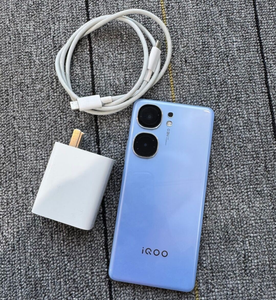 vivo iQOO Neo9 5G 6.78" 50MP 256GB 512GB Snapdragon 8 Gen Android 14 Smartphone storage 12+256GB Colour Please note the color。 - Image 2