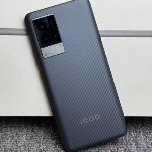 vivo iQOO 8 5G 6.56“ 50MP 256GB Android 11 Snapdragon 888 5G 4350mAh unlocked Charger Included Yes storage 12GB+256GB