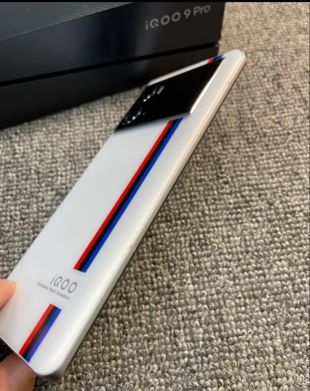 vivo iQOO 9 Pro 6.78" 50MP 512GB Snapdragon 8 Gen 1 Android 12 Google unlocked Charger Included Yes storage 8GB+256GB - Image 4