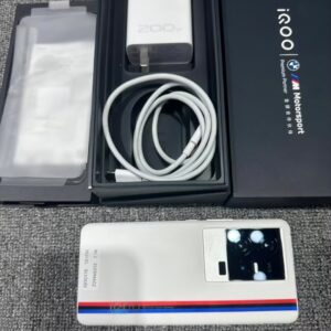 vivo iQOO 11S 5G 6.78" 50MP 256/512GB 1TB Android 13 Snapdragon 8 Gen 2 storage 12+256GB Colour Please note the color。