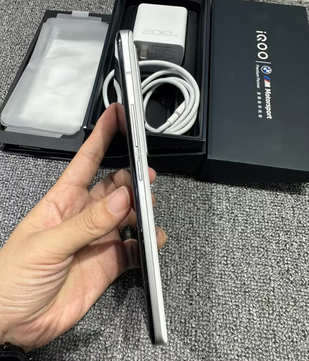 vivo iQOO 11S 5G 6.78" 50MP 256/512GB 1TB Android 13 Snapdragon 8 Gen 2 storage 12+256GB Colour Please note the color。 - Image 3