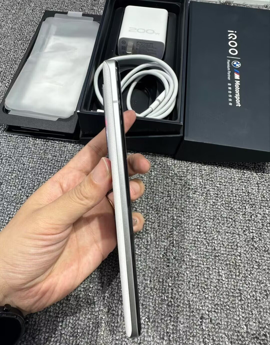vivo iQOO 11S 5G 6.78" 50MP 256/512GB 1TB Android 13 Snapdragon 8 Gen 2 storage 12+256GB Colour Please note the color。 - Image 4