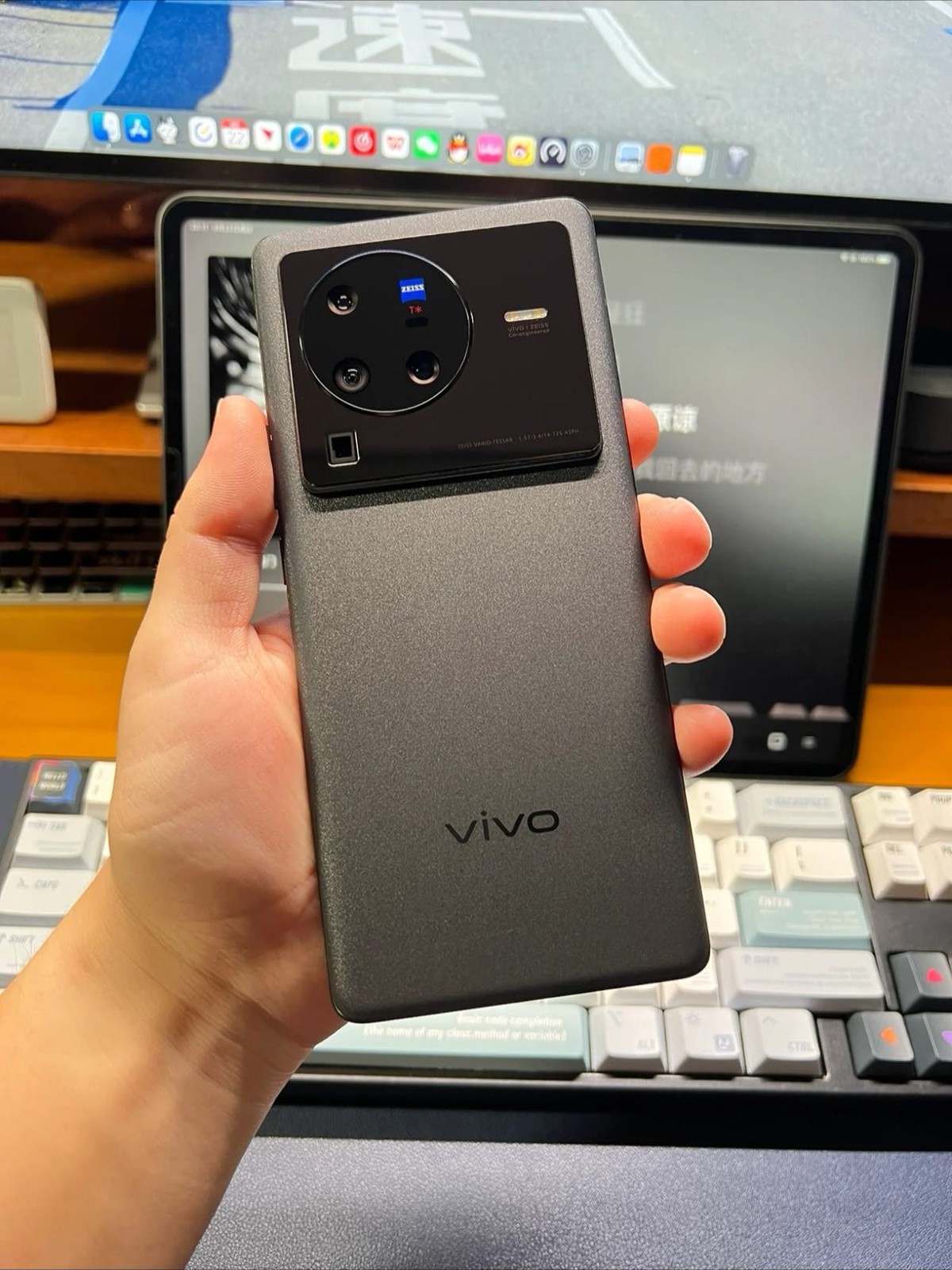 vivo X80 Pro 6.78" 50MP 256GB 512GB Snapdragon 8 Gen 1 Android 12 CN version in order Charger Included Yes storage 8GB+256GB - Image 15