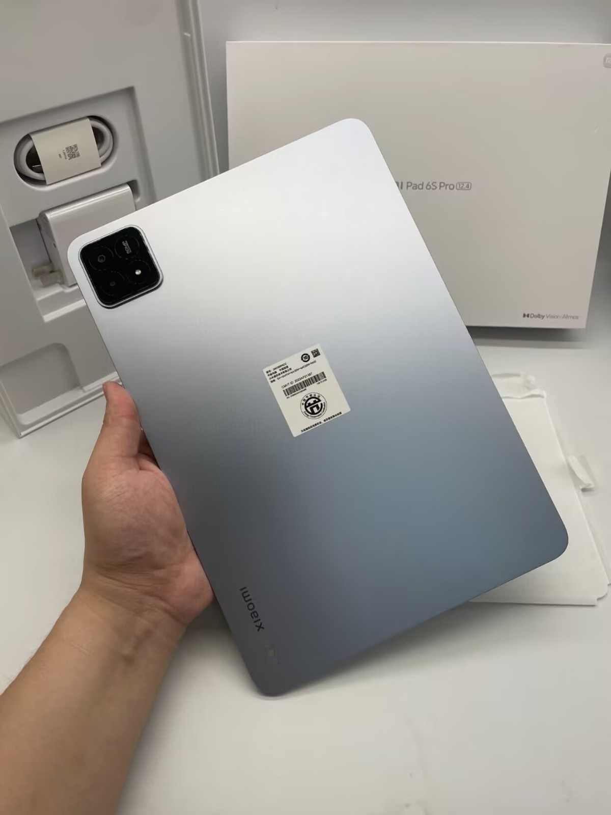 Xiaomi Pad 6S Pro 12.4“50MP Snapdragon 8 Gen 2 Wi-Fi Android 10000mAh Storage 8+256GB Color Random color - Image 2