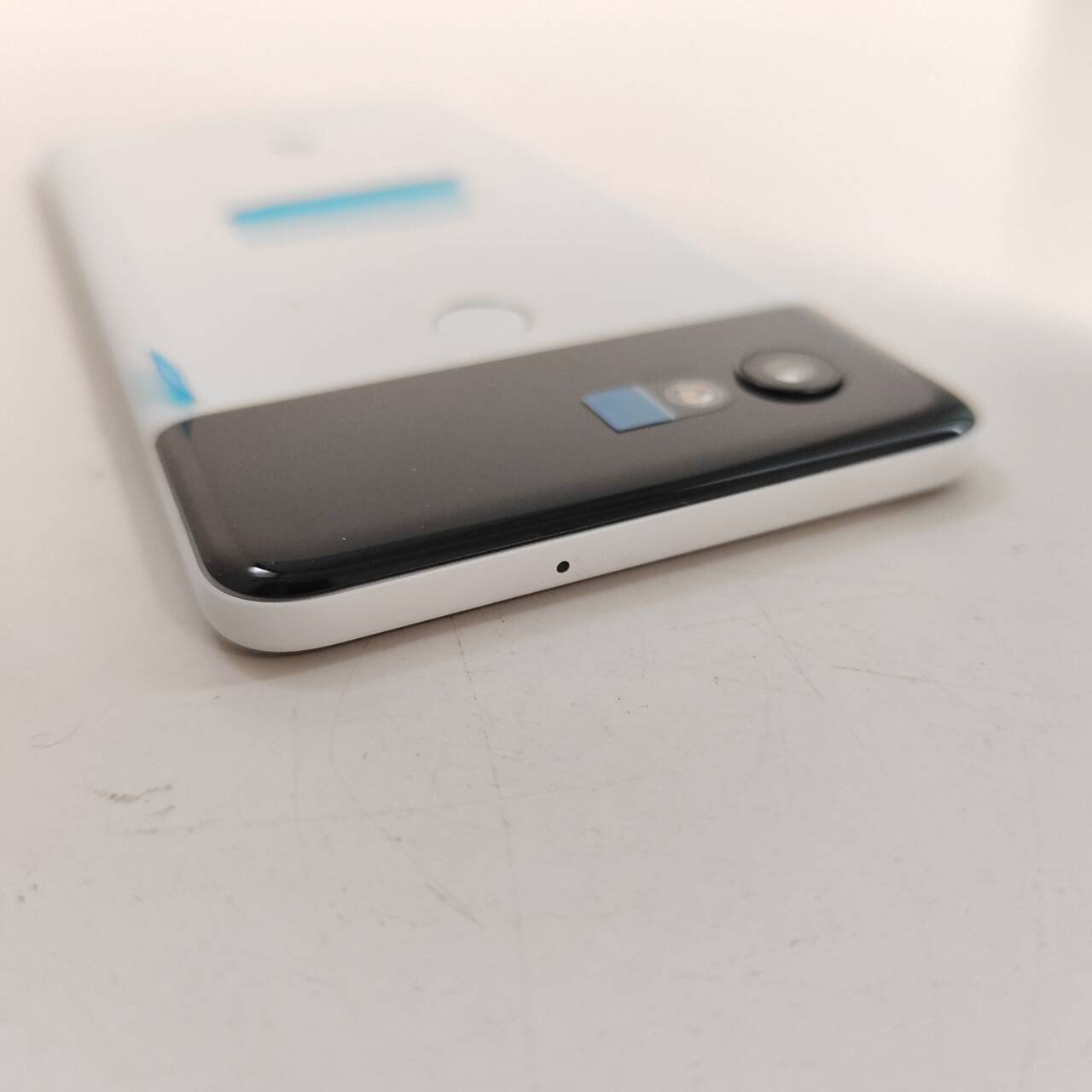 Google Pixel 2 /Pixel 2 XL 64GB 128GB (Unlocked) 4G Android Mobilephone Model Google Pixel 2 XL Storage Capacity 128 GB - Image 5