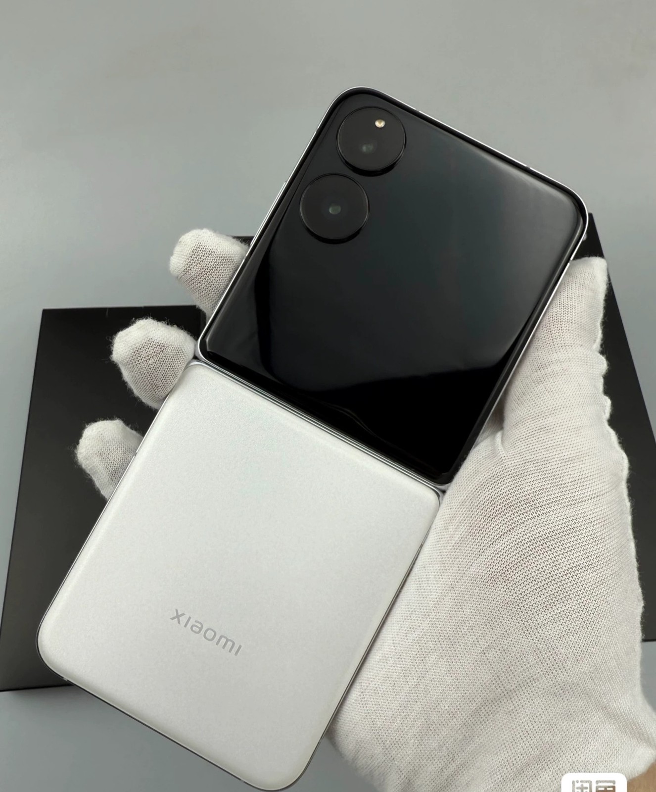 Xiaomi Mix Flip 6.86" 50MP 256GB Android International Version ESIM Google Play storage 256GB 12GB colors White - Image 9