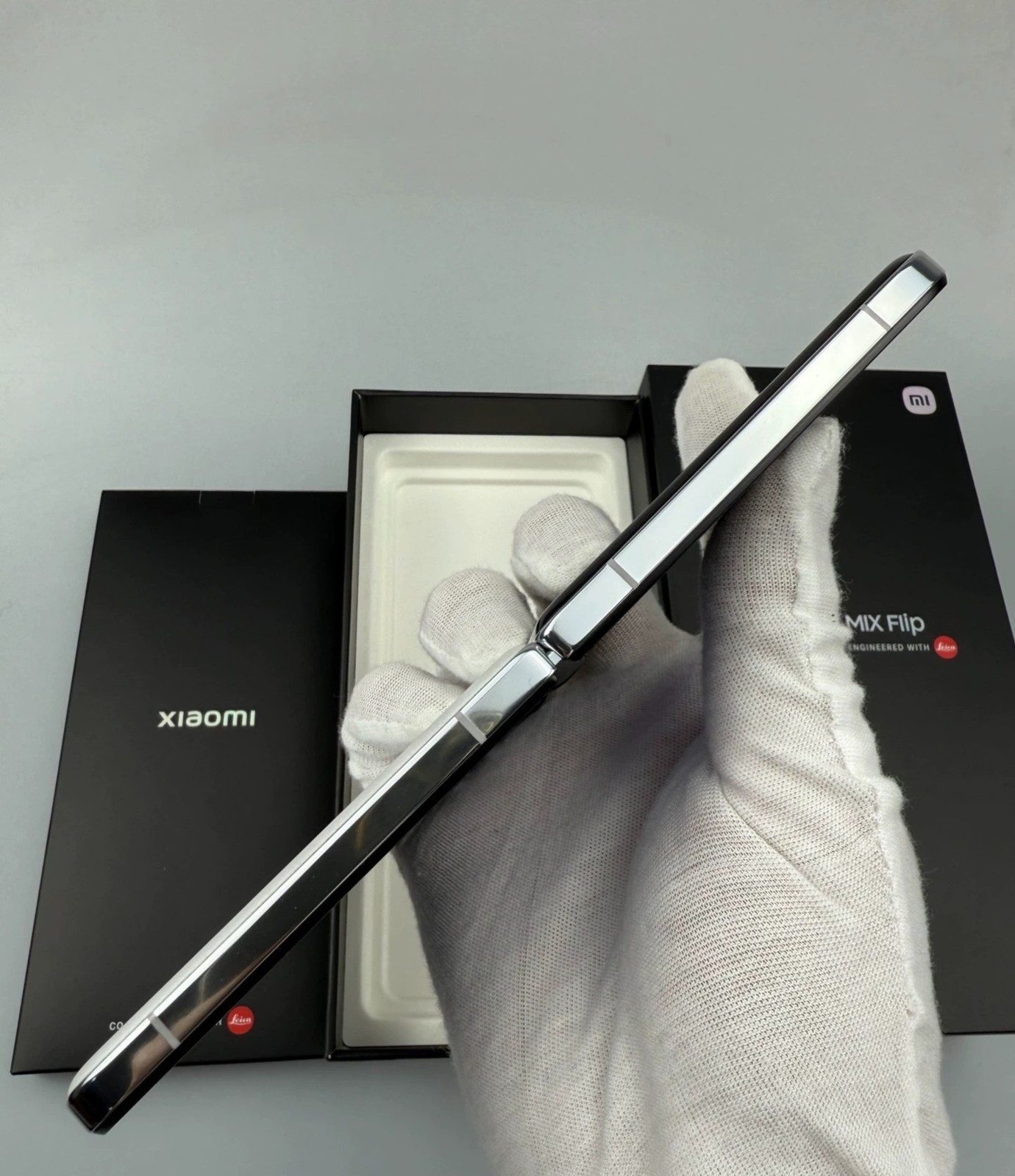 Xiaomi Mix Flip 6.86" 50MP 256GB Android International Version ESIM Google Play storage 256GB 12GB colors White - Image 10