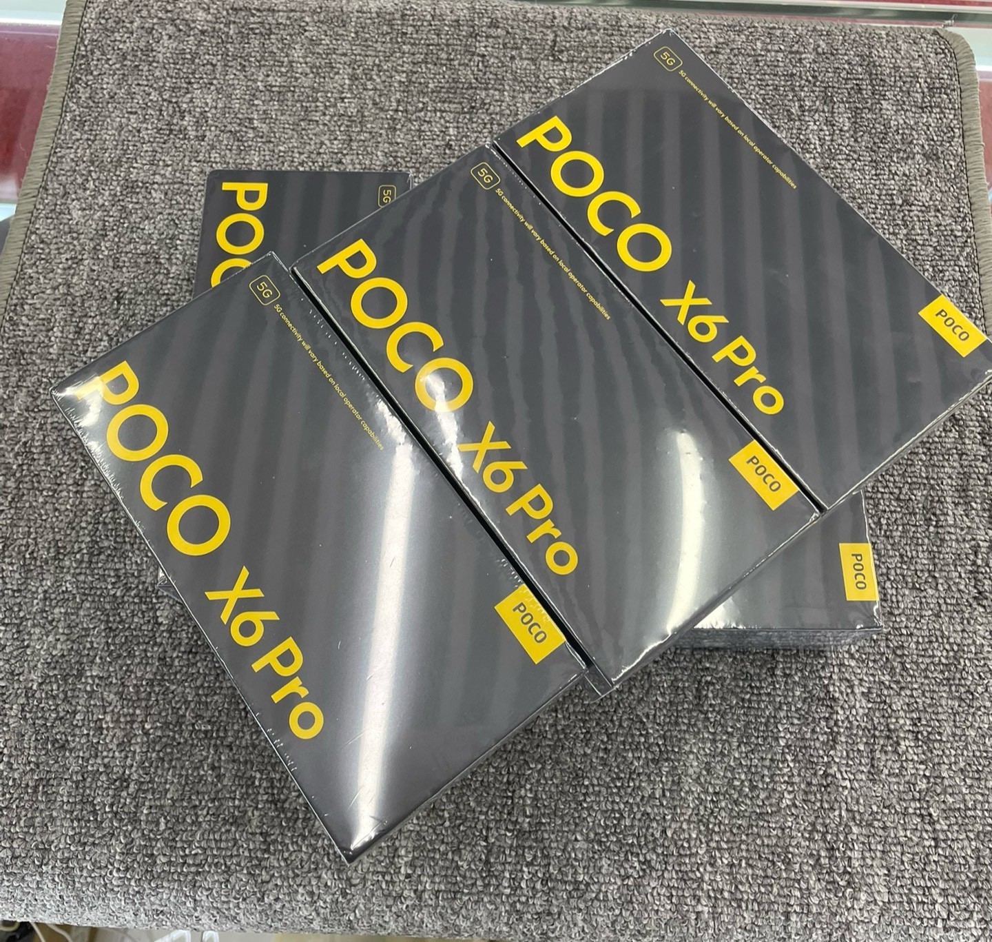 Xiaomi Poco X6 Pro 6.67" 64MP 256/512GB SmartPhone Sealed International version Storage 8GB+256GB color please note the color