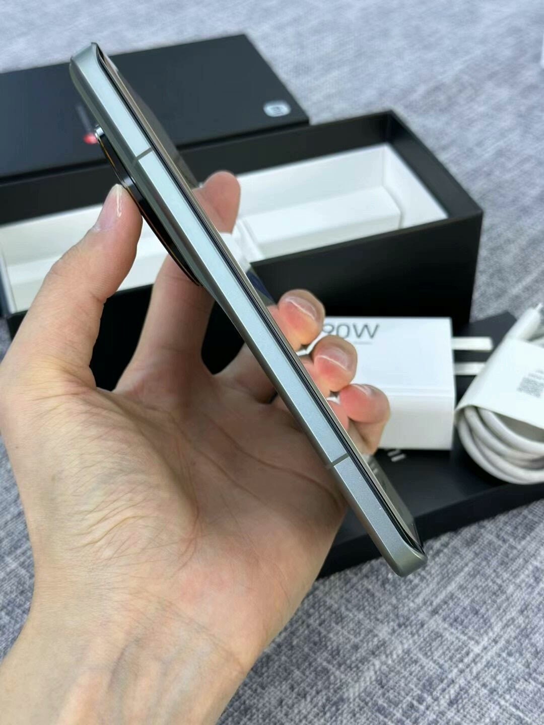 New Global version Xiaomi 13 Ultra 6.73" 50MP 1TB Snapdragon Google play Storage 12GB+256GB colors Random Color - Image 4