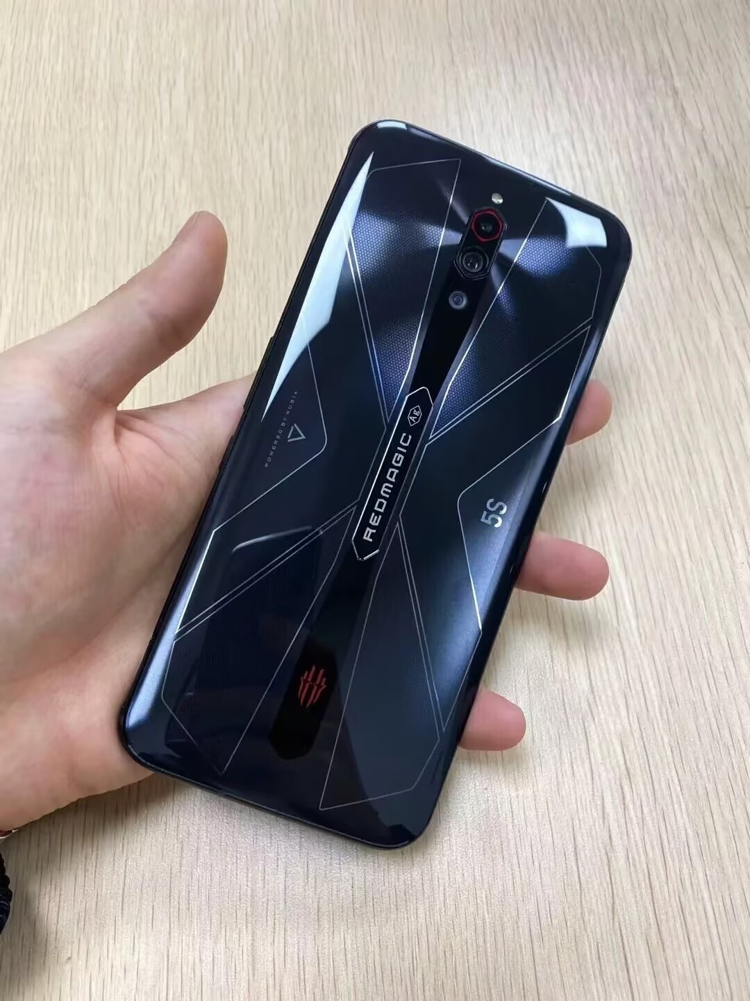 Global ZTE nubia RedMagic 5S 6.65"5G 256GB (Unlocked)Snapdragon 865 5G Storage Capacity 8+128GB Colour Random color