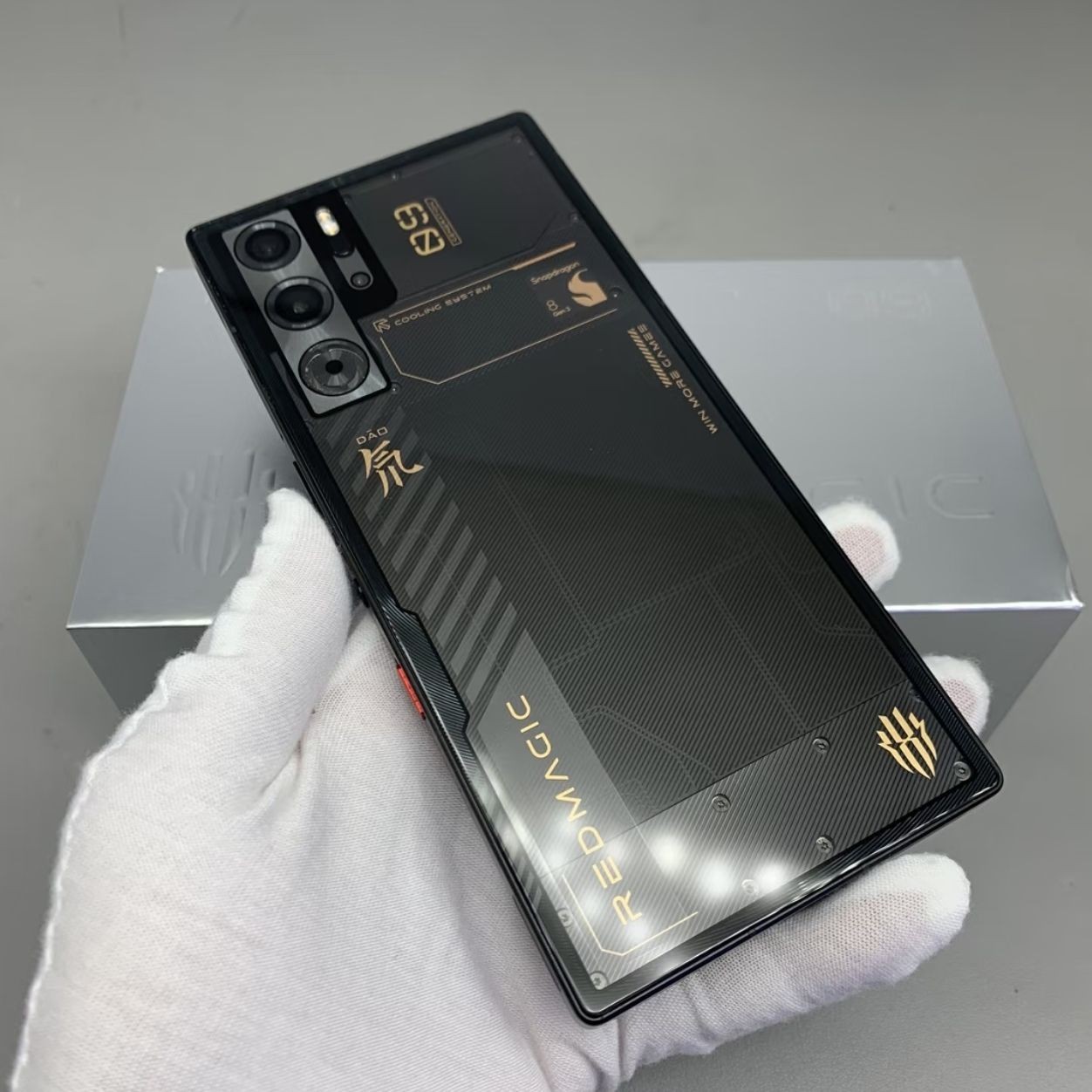 Global ZTE nubia RedMagic 9 Pro Android Snapdragon Unlocked Game Phone 6500mAh Storage 256GB 12GB RAM Colour Please note the color. - Image 9