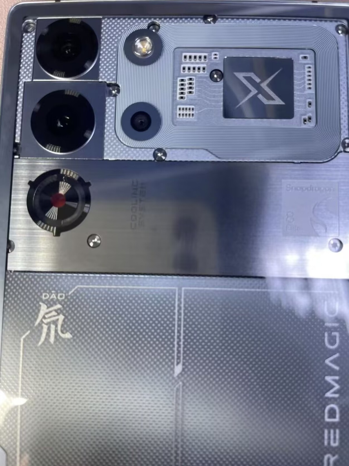 Global ZTE nubia RedMagic 10 Pro Android 15 Snapdragon game phone 5G 7050mAh Storage 12+512GB Color Please note the color. - Image 7