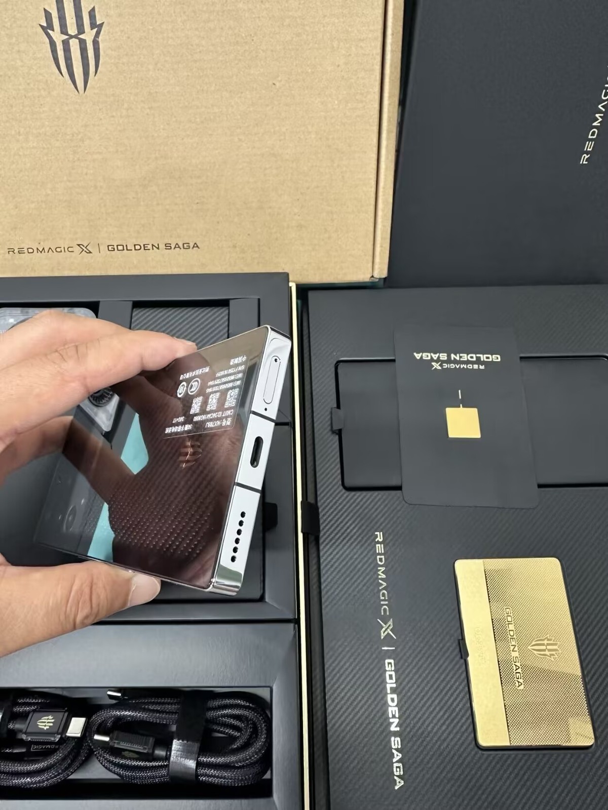 Global ZTE nubia RedMagic 10 Pro+ 5G Zhenjin Legend Limited Edition 24+1TB Storage Capacity 24+1TB colors Random color - Image 6