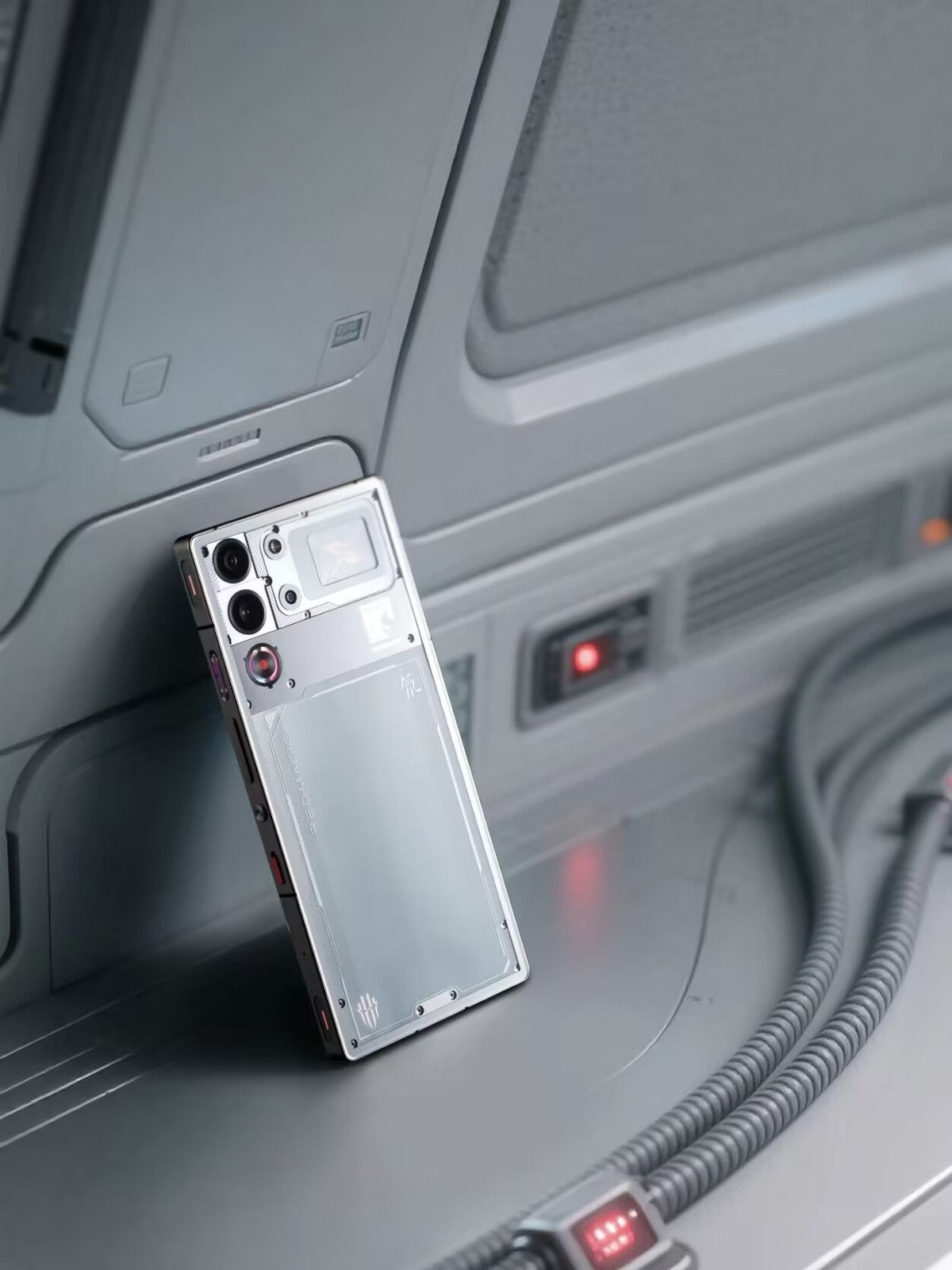 Global ZTE nubia RedMagic 10S Pro 5G 6.85" 50MP 256/512GB Snapdragon 7050mAh Storage Capacity 12+256GB Colour Please note the color. - Image 3