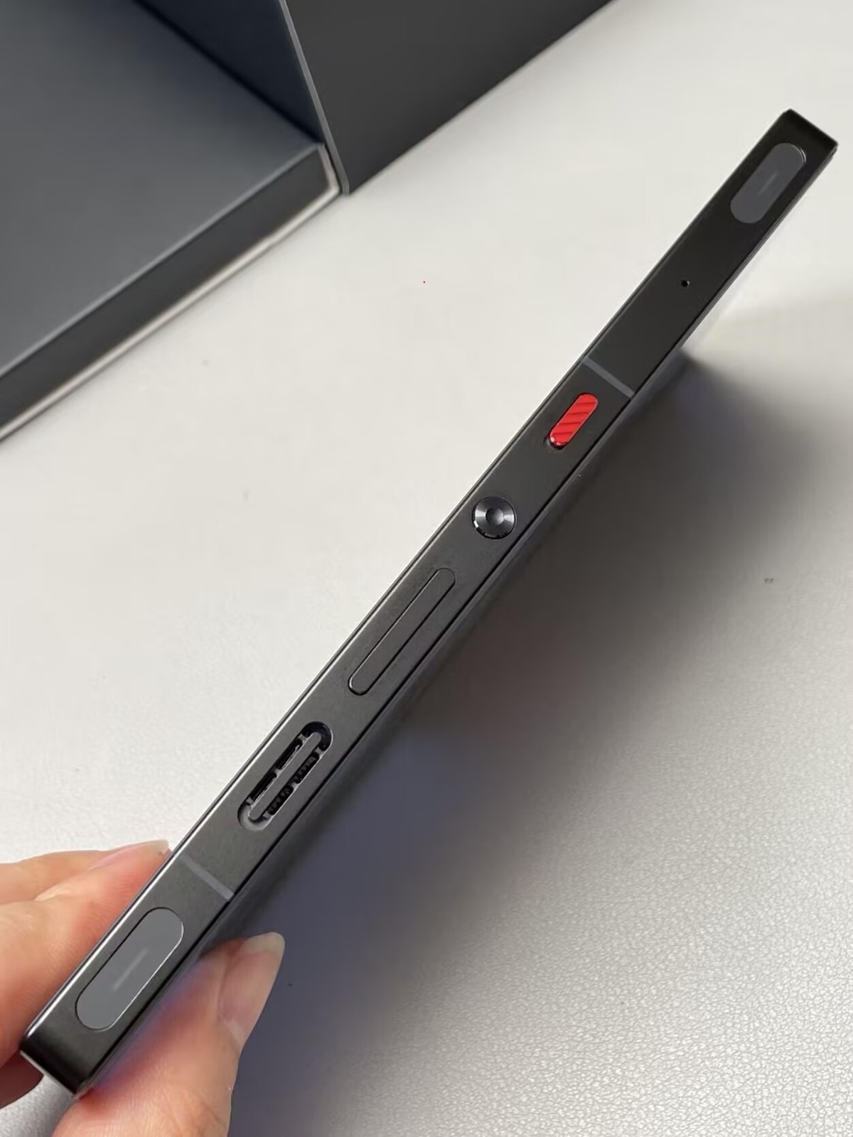 Global ZTE nubia RedMagic 10SPro+ 6.85" 50MP 16+512GB Snapdragon 7500mAh Storage Capacity 16+512GB Colour Please note the color. - Image 6