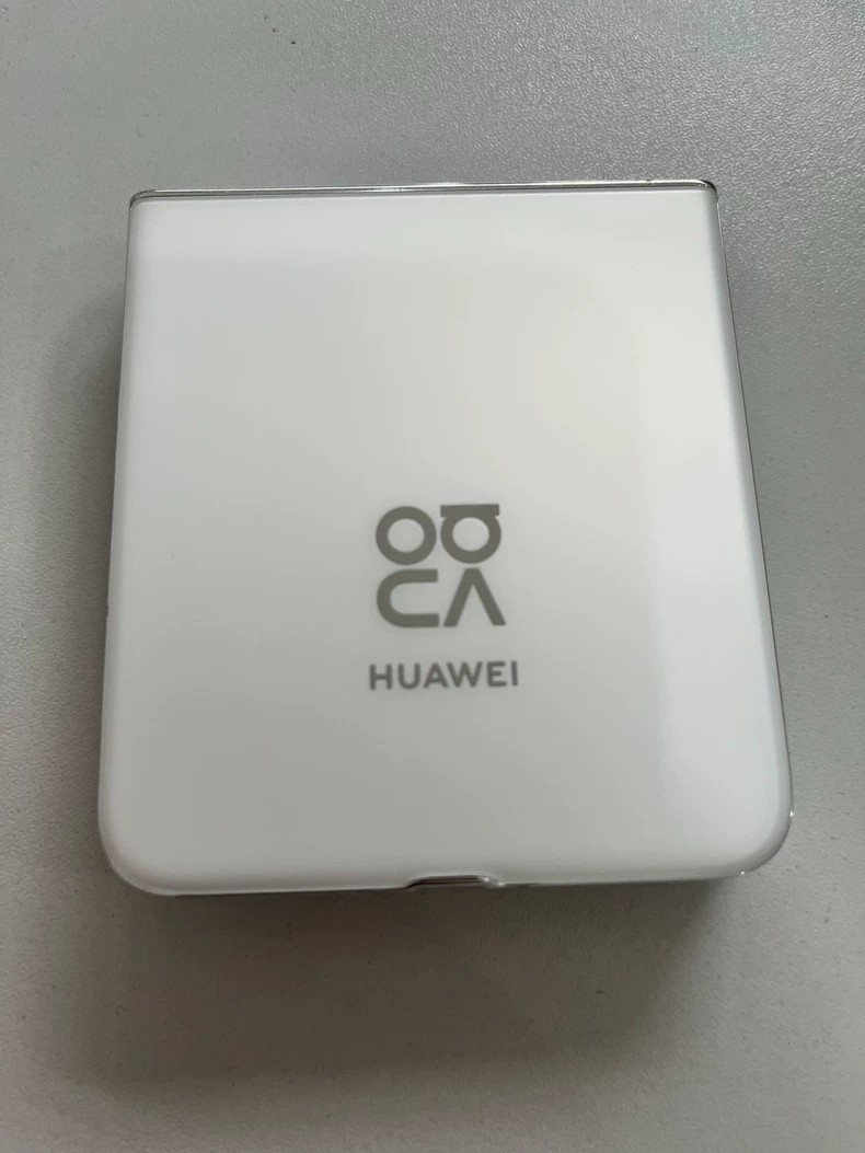 Small screen folding Huawei nova Flip 6.94" 215GB/512GB HarmonyOS Google play storage 512GB 12GB RAM colors Please indicate the color you require
