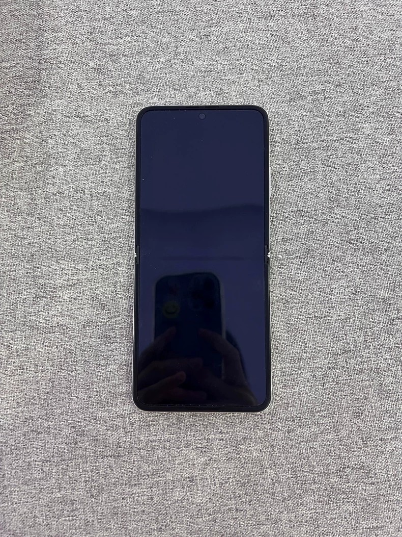 Small screen folding Huawei nova Flip 6.94" 215GB/512GB HarmonyOS Google play storage 512GB 12GB RAM colors Please indicate the color you require - Image 3