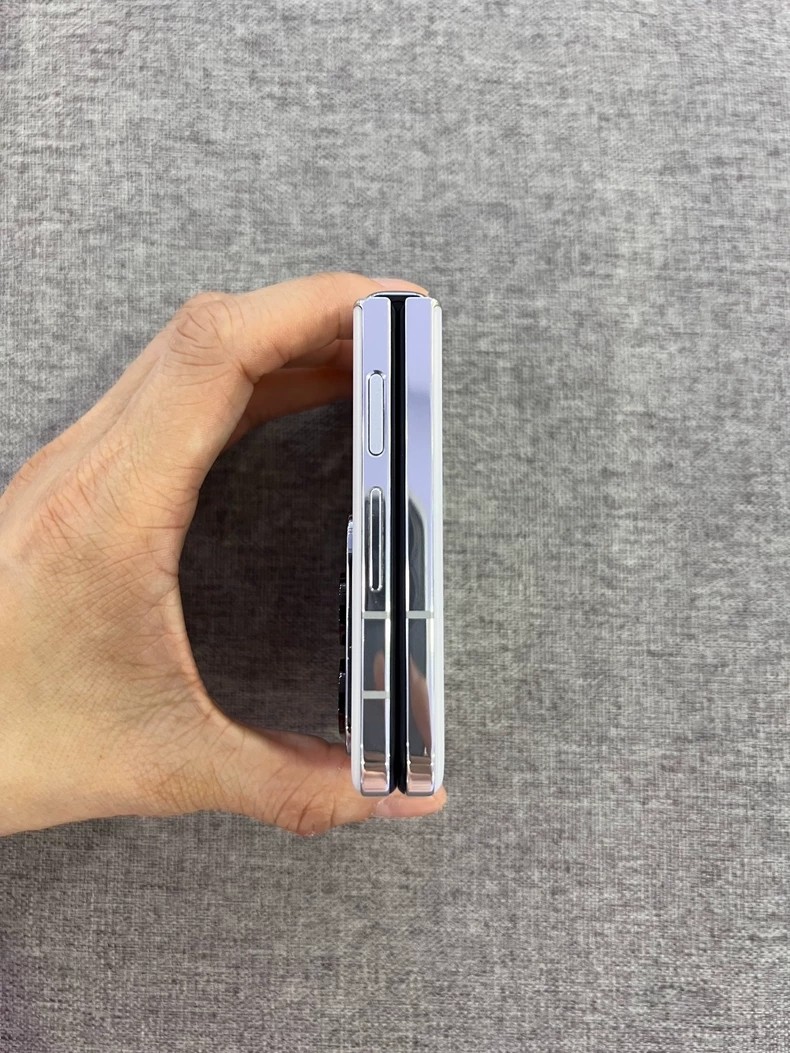 Small screen folding Huawei nova Flip 6.94" 215GB/512GB HarmonyOS Google play storage 512GB 12GB RAM colors Please indicate the color you require - Image 8