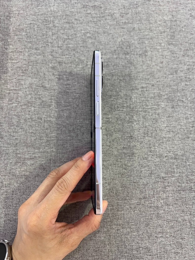 Small screen folding Huawei nova Flip 6.94" 215GB/512GB HarmonyOS Google play storage 512GB 12GB RAM colors Please indicate the color you require - Image 9
