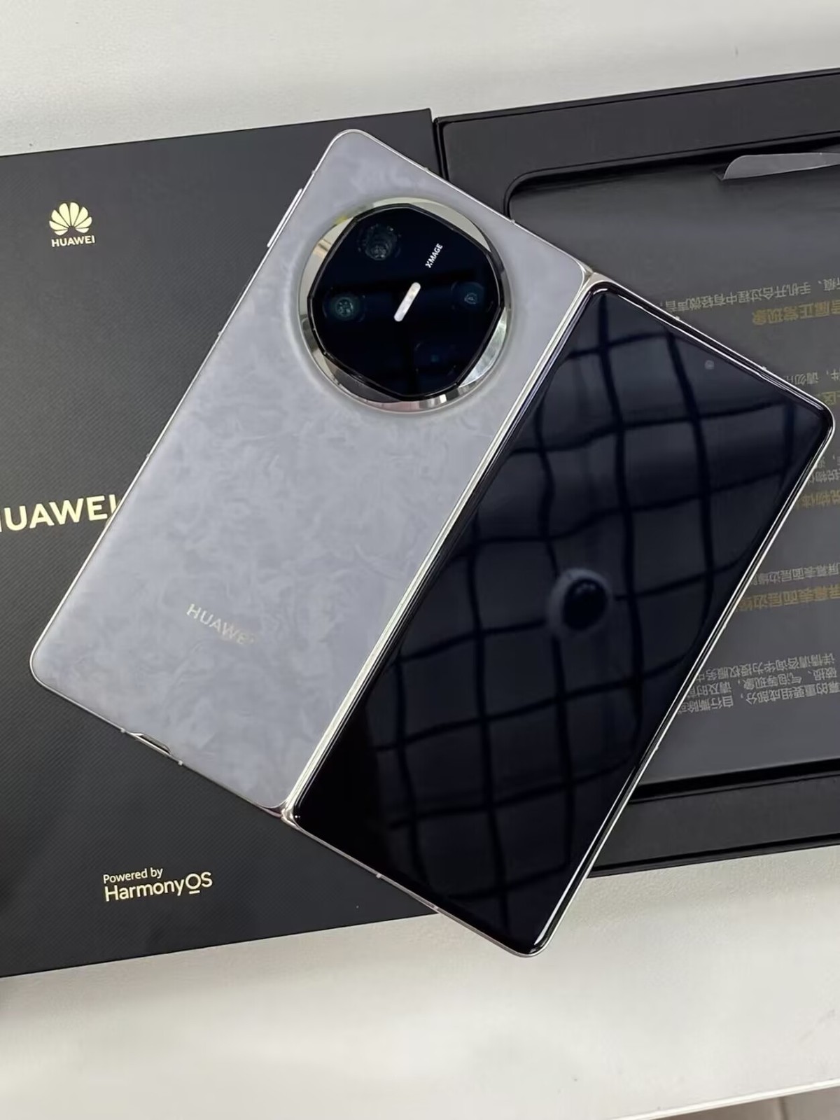 Global Huawei Mate X6 7.93"50MP 512GB Google Kirin 9020 Foldable screen phone Storage 12GB+512GB Color color random. - Image 3