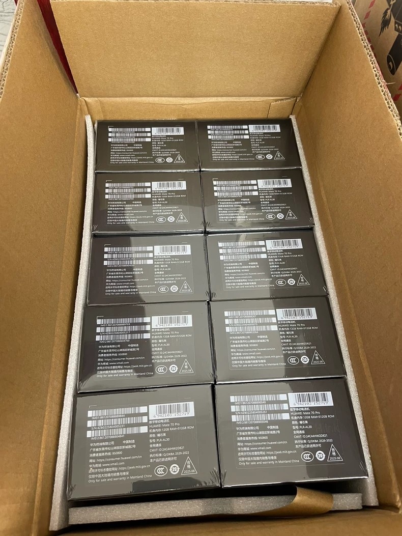 Huawei Mate 70 Pro 6.74" 64MP 12GB+512GB Unlocked HarmonyOS Google play Farbe Random color Speicherkapazität 12+512GB - Image 2