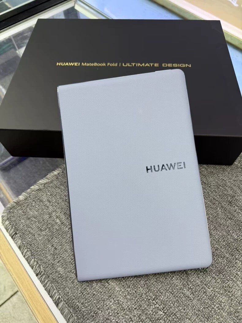 Huawei MateBook Fold Ultimate Design folds 32GB+2TB OLED 2472 x 3296 px Storage 32G+2TB Colour random color or note in order - Image 4