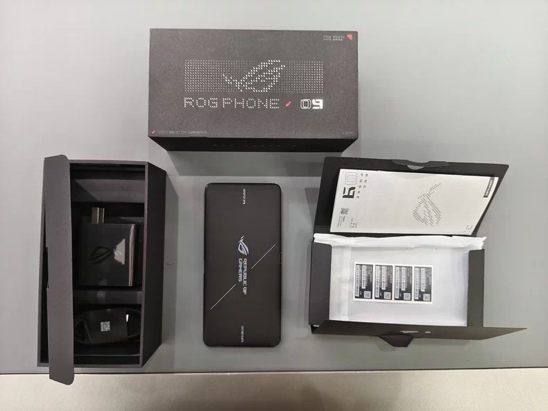 Asus ROG Phone 9 5G Qualcomm Snapdragon 8 Elite Android unlocked Game phone storage 512GB 12GB RAM colors Storm White - Image 3
