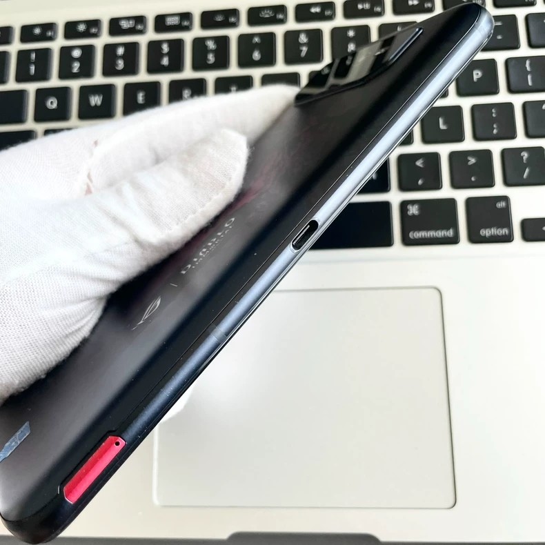 Asus ROG Phone 6 6D Ultimate 6pro 6D 5G 512GB 18GB RAM Global Google play Charger Included Yes Storage Capacity 512GB 16GB RAM Model Number Asus ROG Phone 6D Ultimate - Image 15