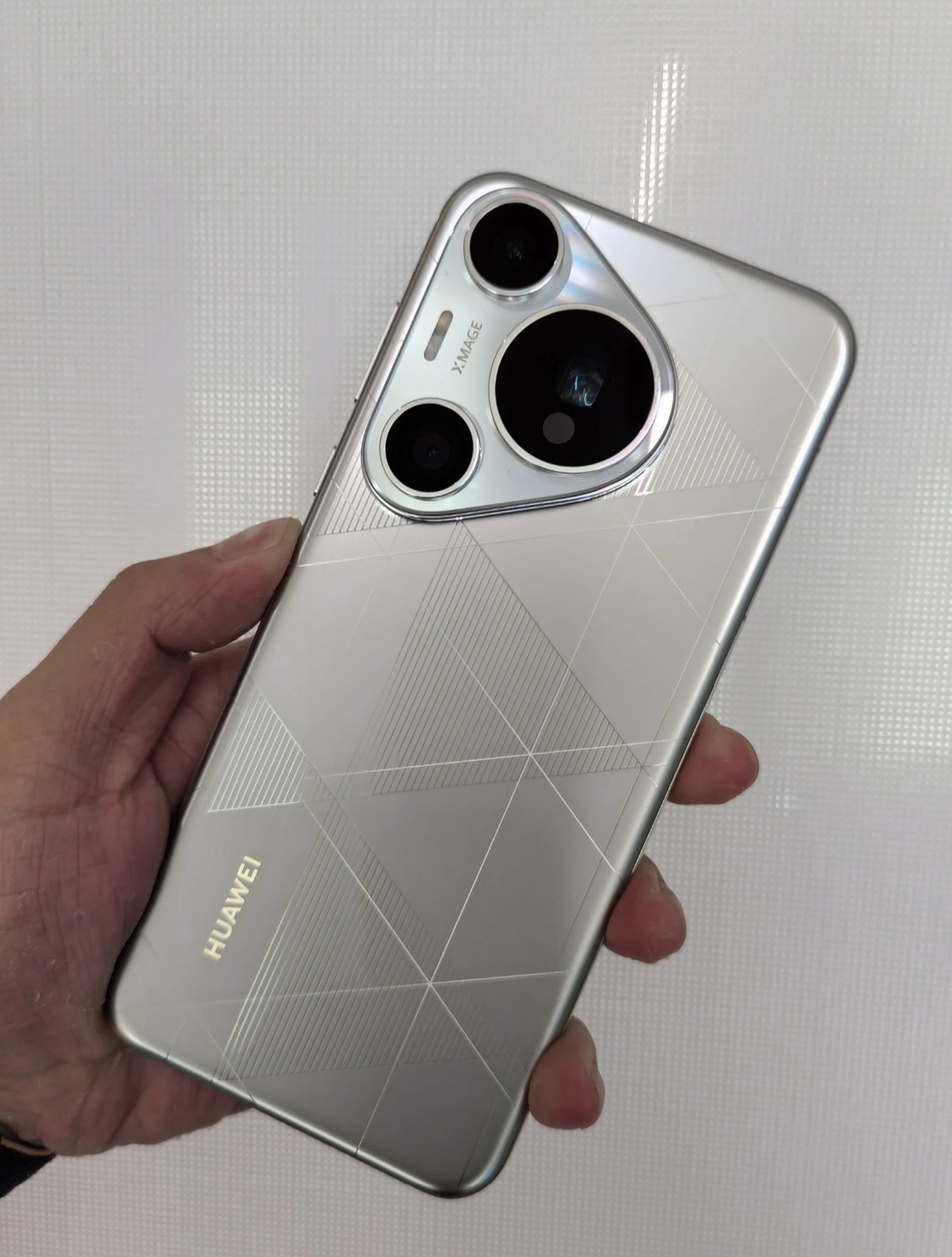 Huawei Pura 70 Pro+ 6.8" 50MP 512GB 1TB 16GB RAM Kirin 9010 5050mAh Storage Capacity 16+1TB Colour Random color