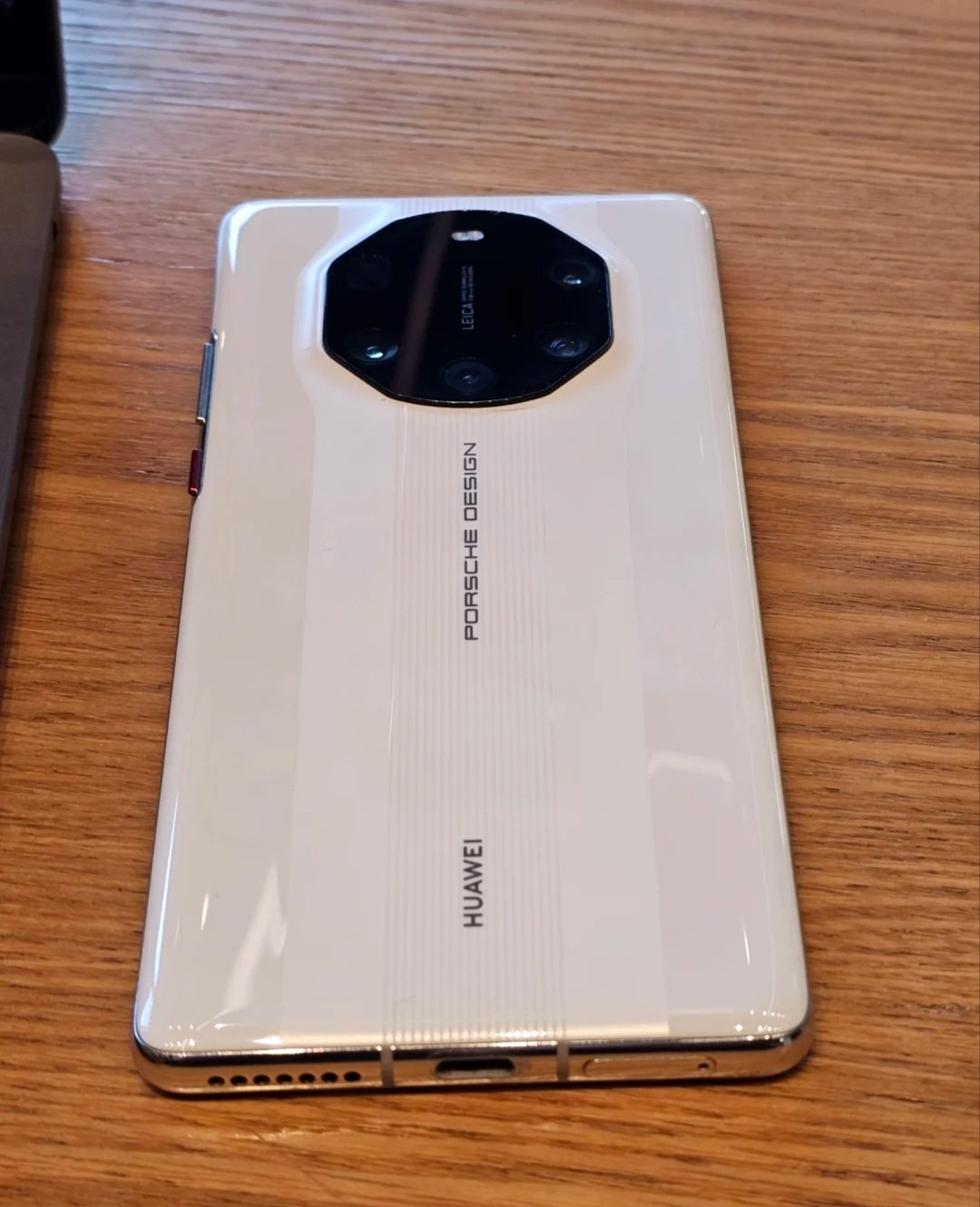 Huawei Mate 40 RS Porsche Design 6.67" 50MP Kirin 9000 5G Android 10 Google storage 512GB 12GB RAM - Image 3