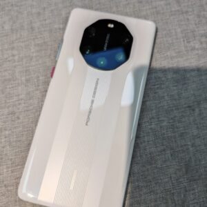 Huawei Mate 40 RS Porsche Design 6.67" 50MP Kirin 9000 Android 10 Google storage 256GB 12GB RAM
