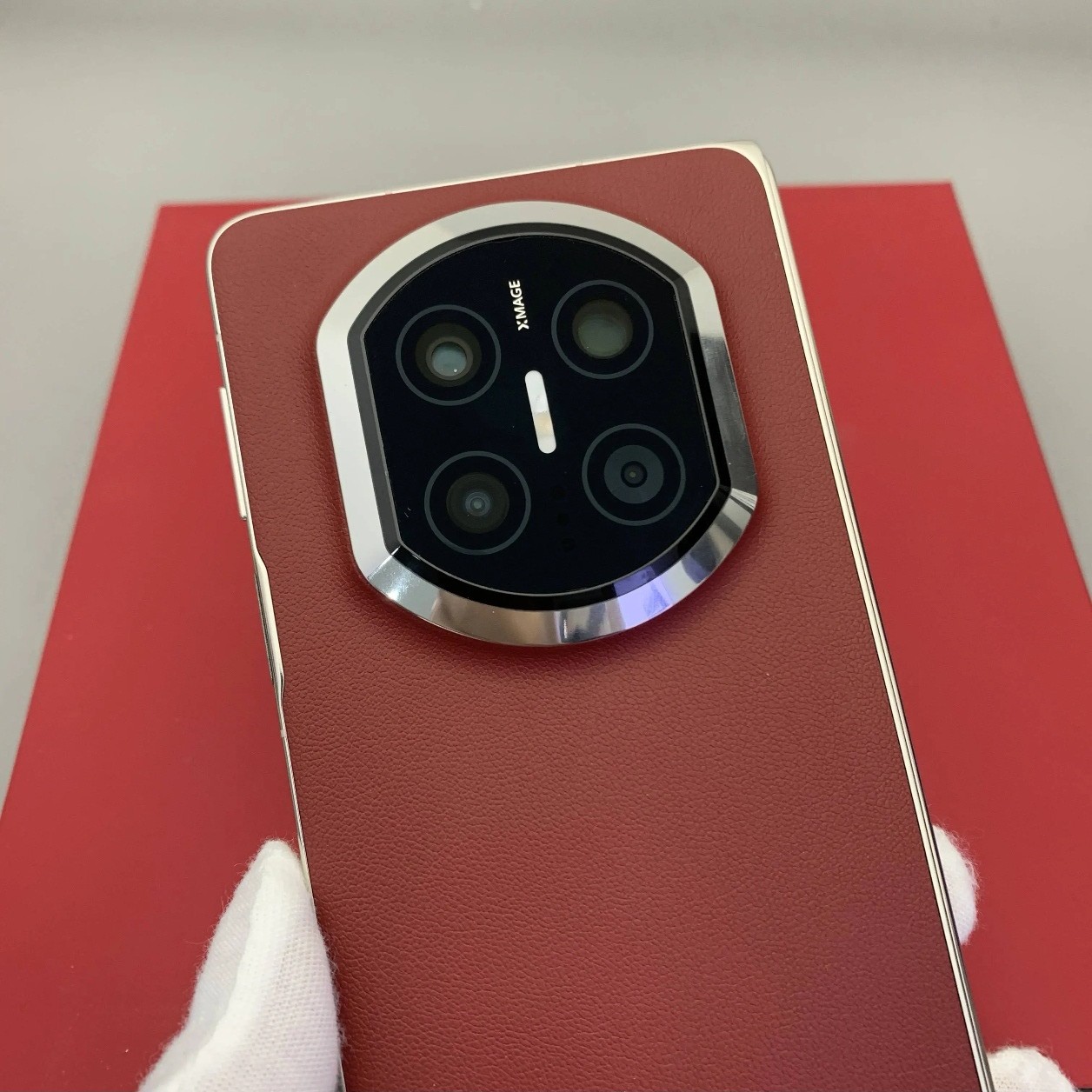 Huawei Mate X7 8.0" 256GB 512GB 50MP HarmonyOS Google Foldable color Random color Storage Capacity 512GB 12GB RAM - Image 3
