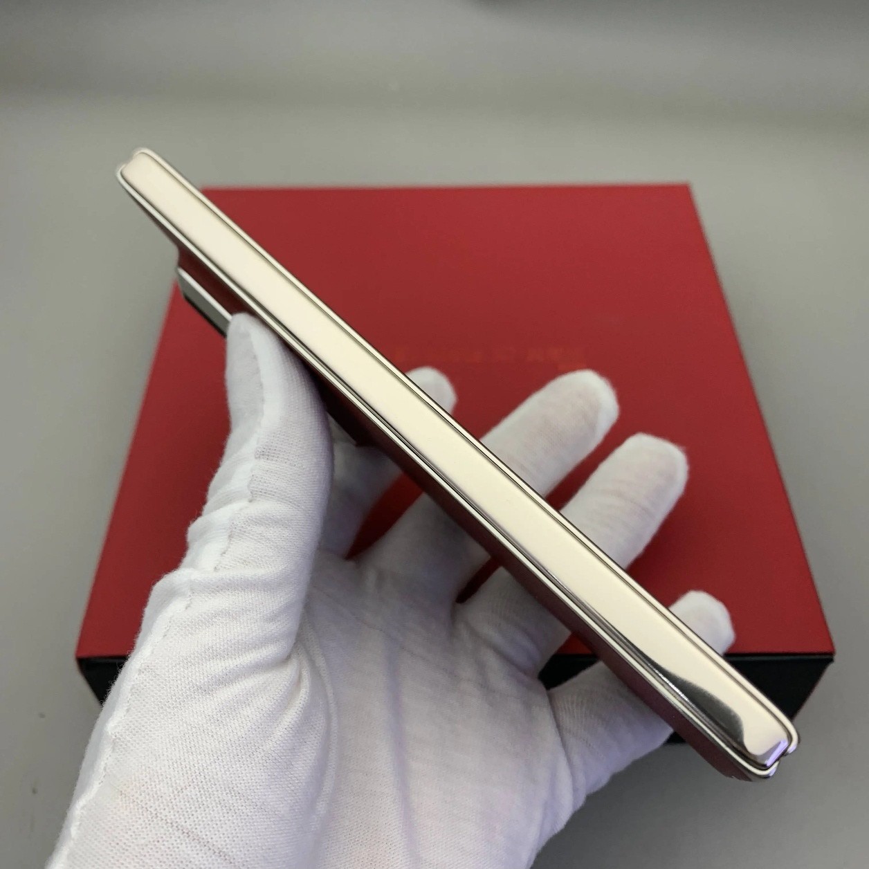 Huawei Mate X7 8.0" 256GB 512GB 50MP HarmonyOS Google Foldable color Random color Storage Capacity 512GB 12GB RAM - Image 5