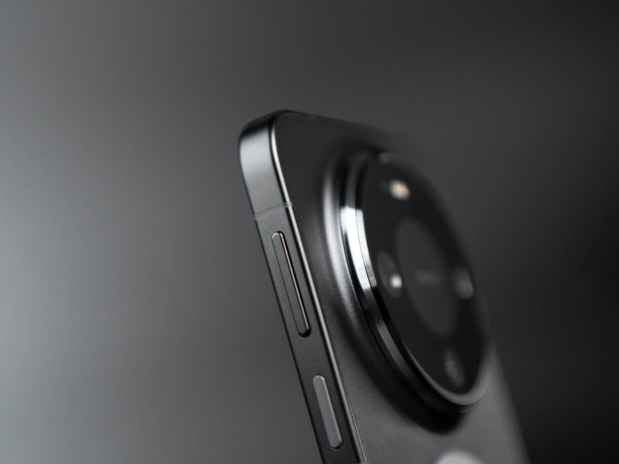 Huawei Mate 80 6.75" 50MP 256/512GB HarmonyOS 6.0 Kirin 9020 5750mAh Storage Capacity 16+512GB - Image 4