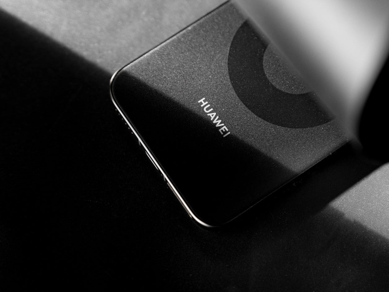 Huawei Mate 80 6.75" 50MP 256/512GB HarmonyOS 6.0 Kirin 9020 5750mAh Storage Capacity 16+512GB - Image 5