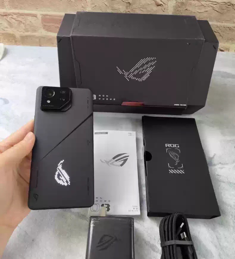 NEW Asus ROG Phone 8 Pro 6.78" 50MP 5G 16+512GB Android gaming phone Global