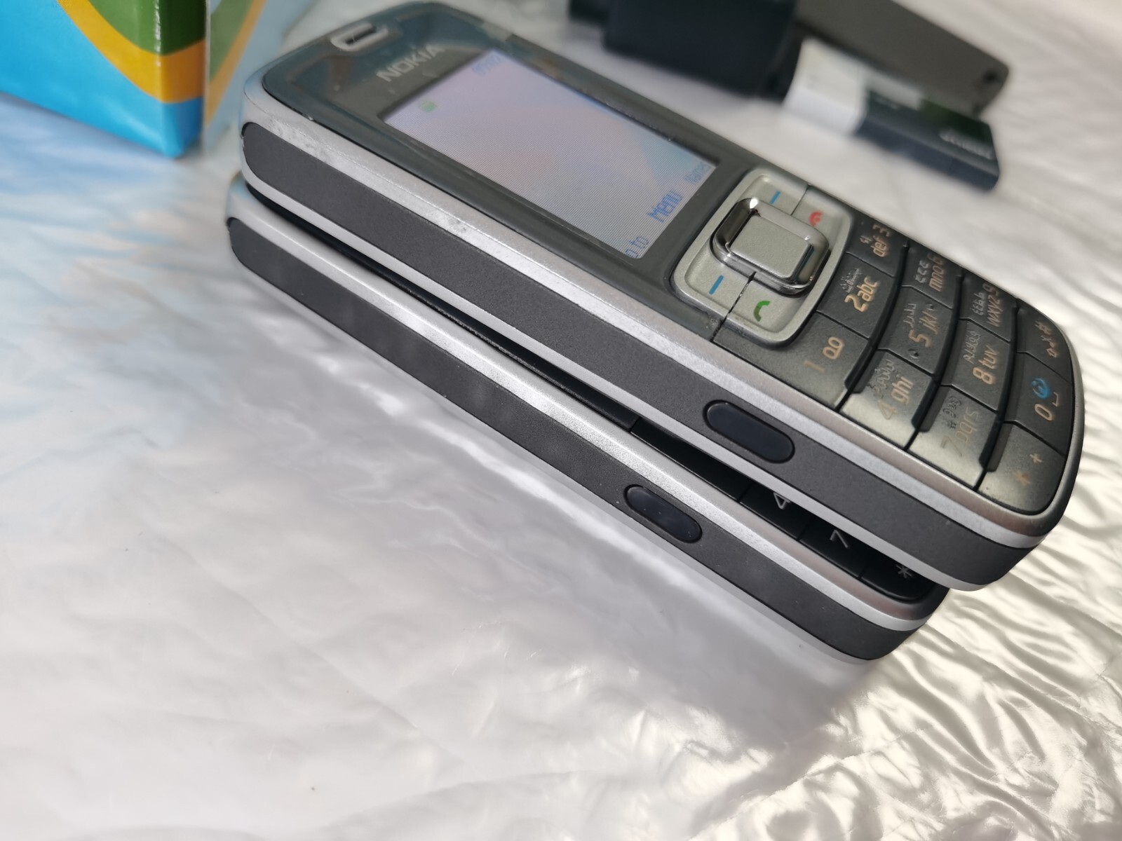 Nokia 3109 Classic Grey (Unlocked ) Mobile Phone Bundle Description 1 battery - Image 8