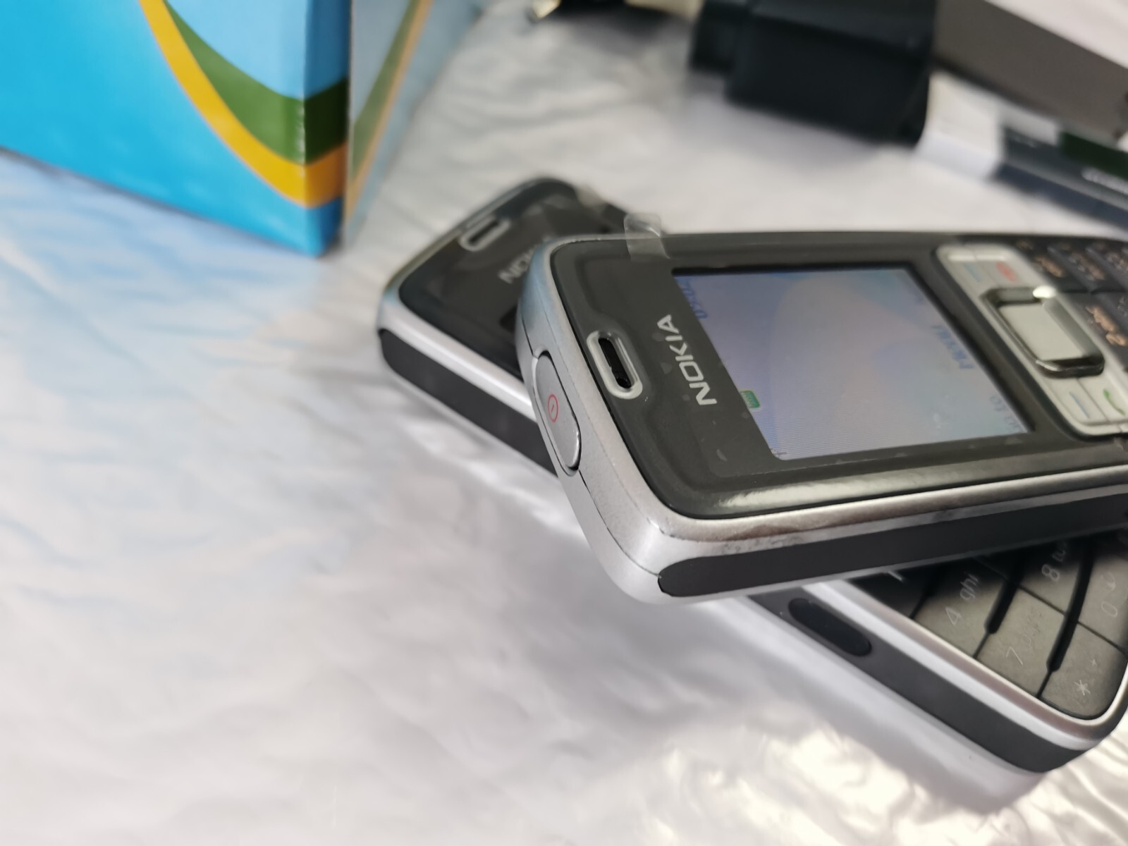 Nokia 3109 Classic Grey (Unlocked ) Mobile Phone Bundle Description 1 battery - Image 9