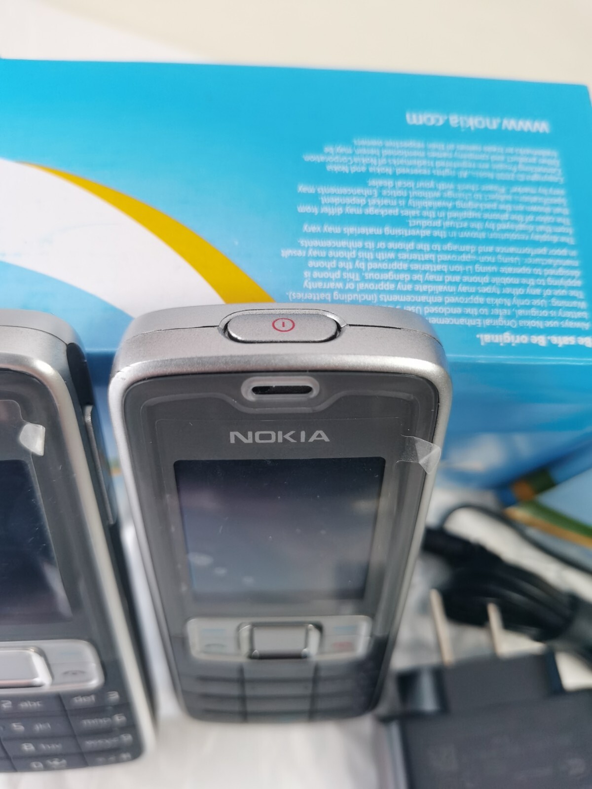 Nokia 3109 Classic Grey (Unlocked ) Mobile Phone Bundle Description 1 battery - Image 10