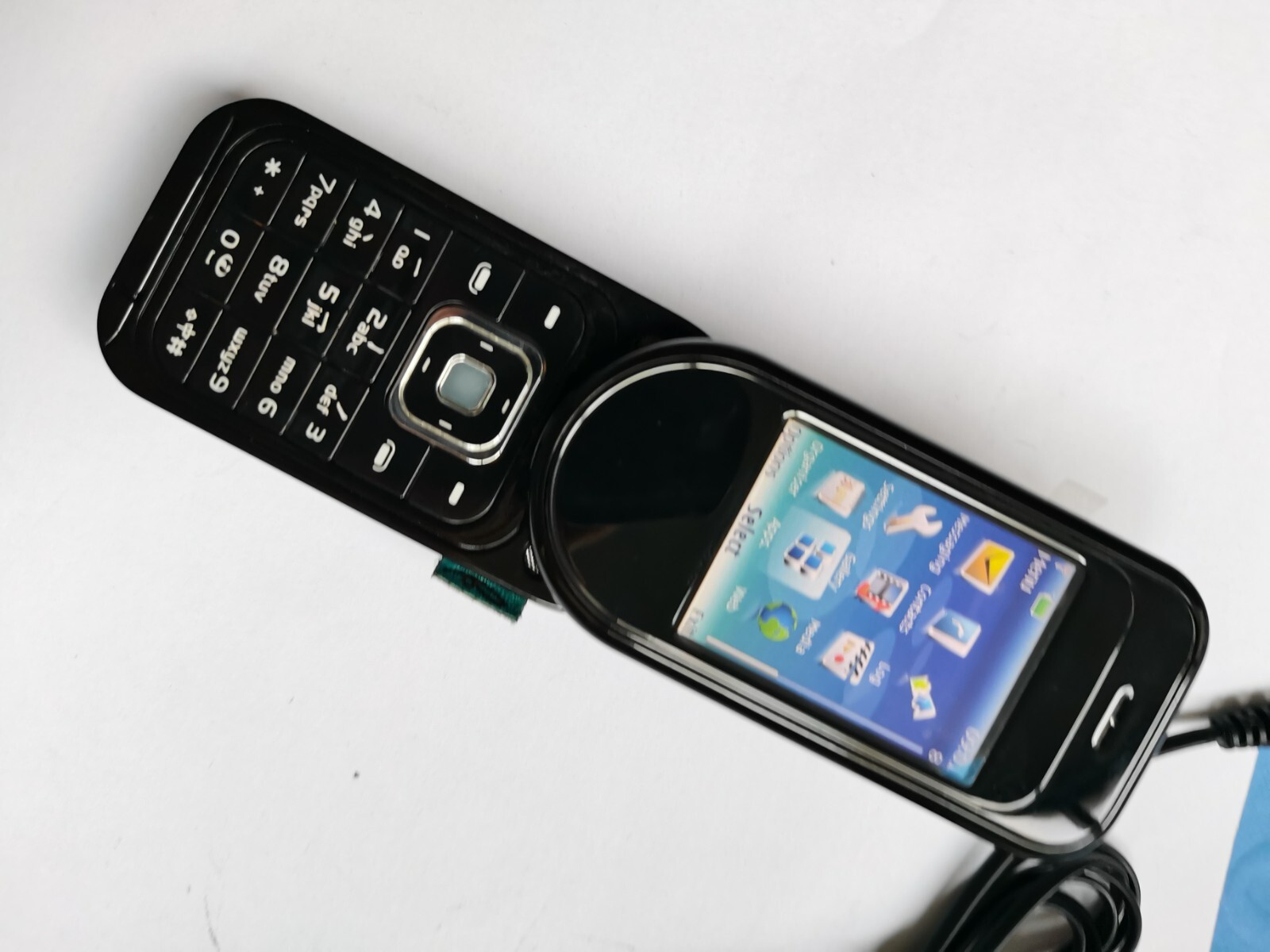 Nokia 7373 - Bronze black pink gold (Unlocked) Bluetooth Vedio FM Cellular Phone - Image 10